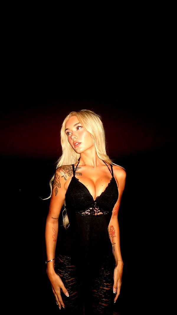 gwendolynceline image ~ Altpins