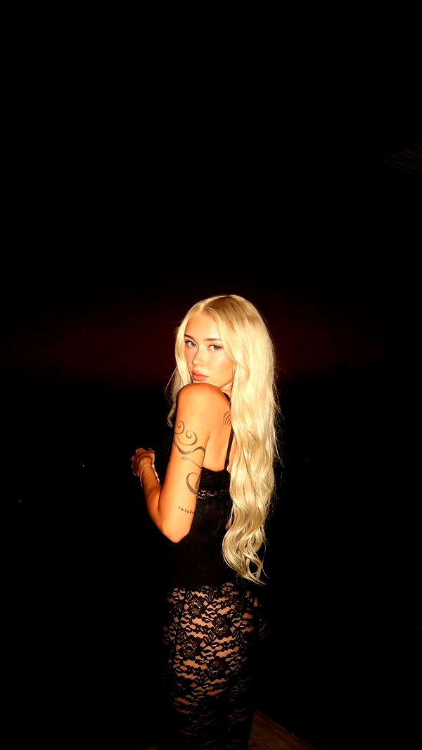 gwendolynceline image ~ Altpins