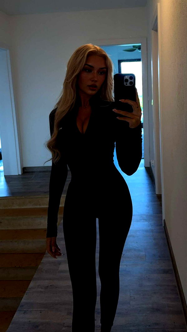 gwendolynceline image ~ Altpins