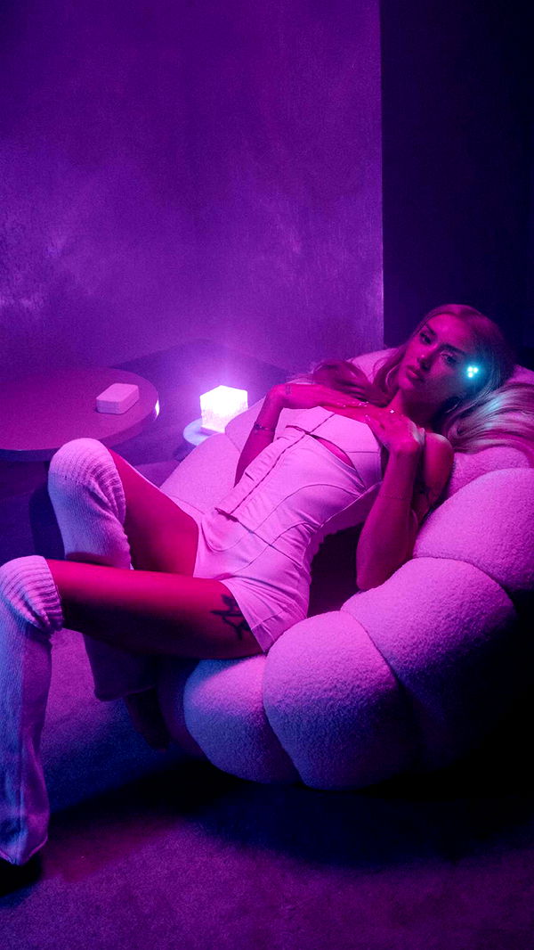 gwendolynceline image ~ Altpins