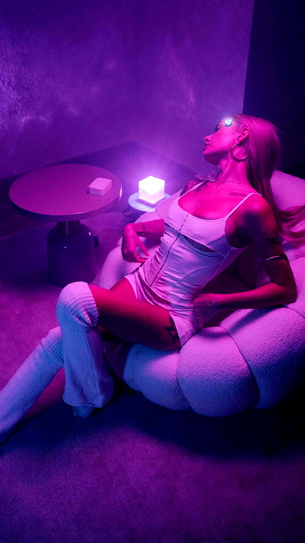 gwendolynceline image ~ Altpins