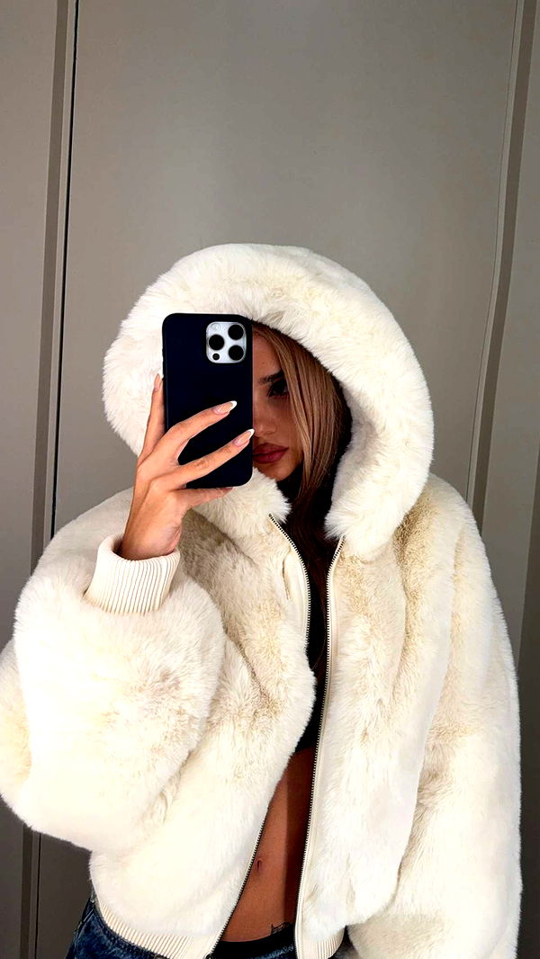 gwendolynceline image ~ Altpins