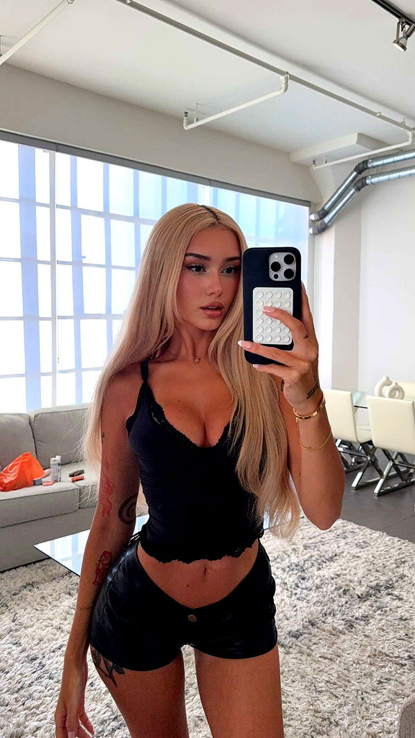 gwendolynceline image ~ Altpins