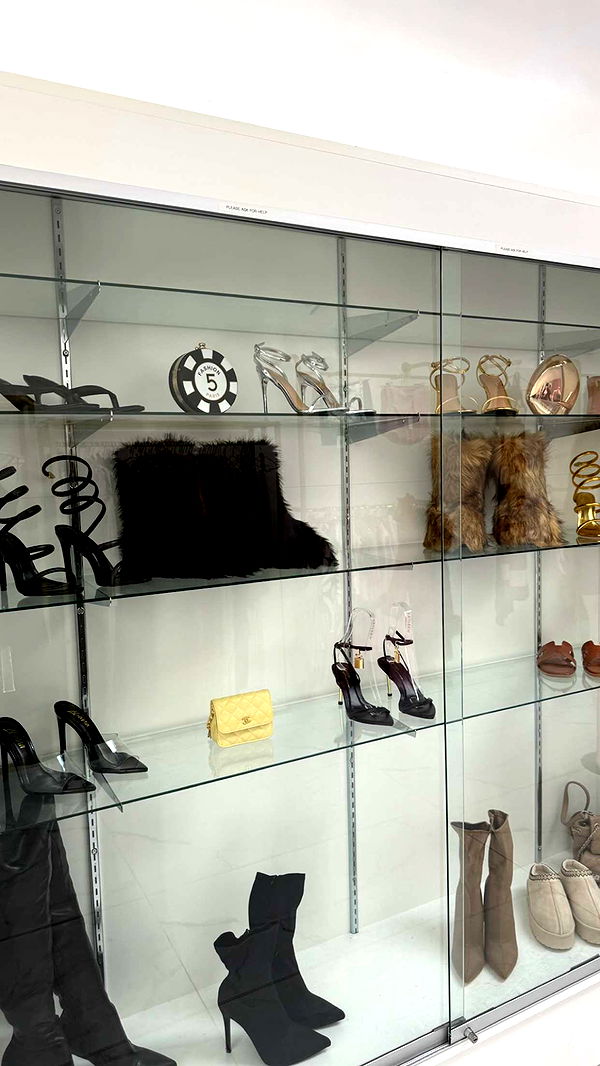 gwendolynceline image ~ Altpins