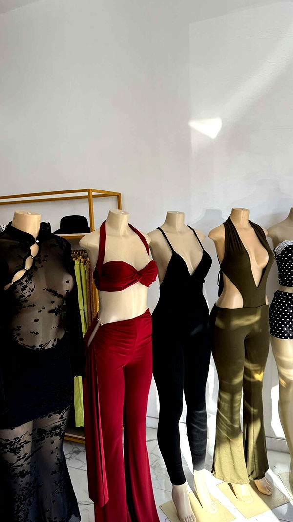 gwendolynceline image ~ Altpins