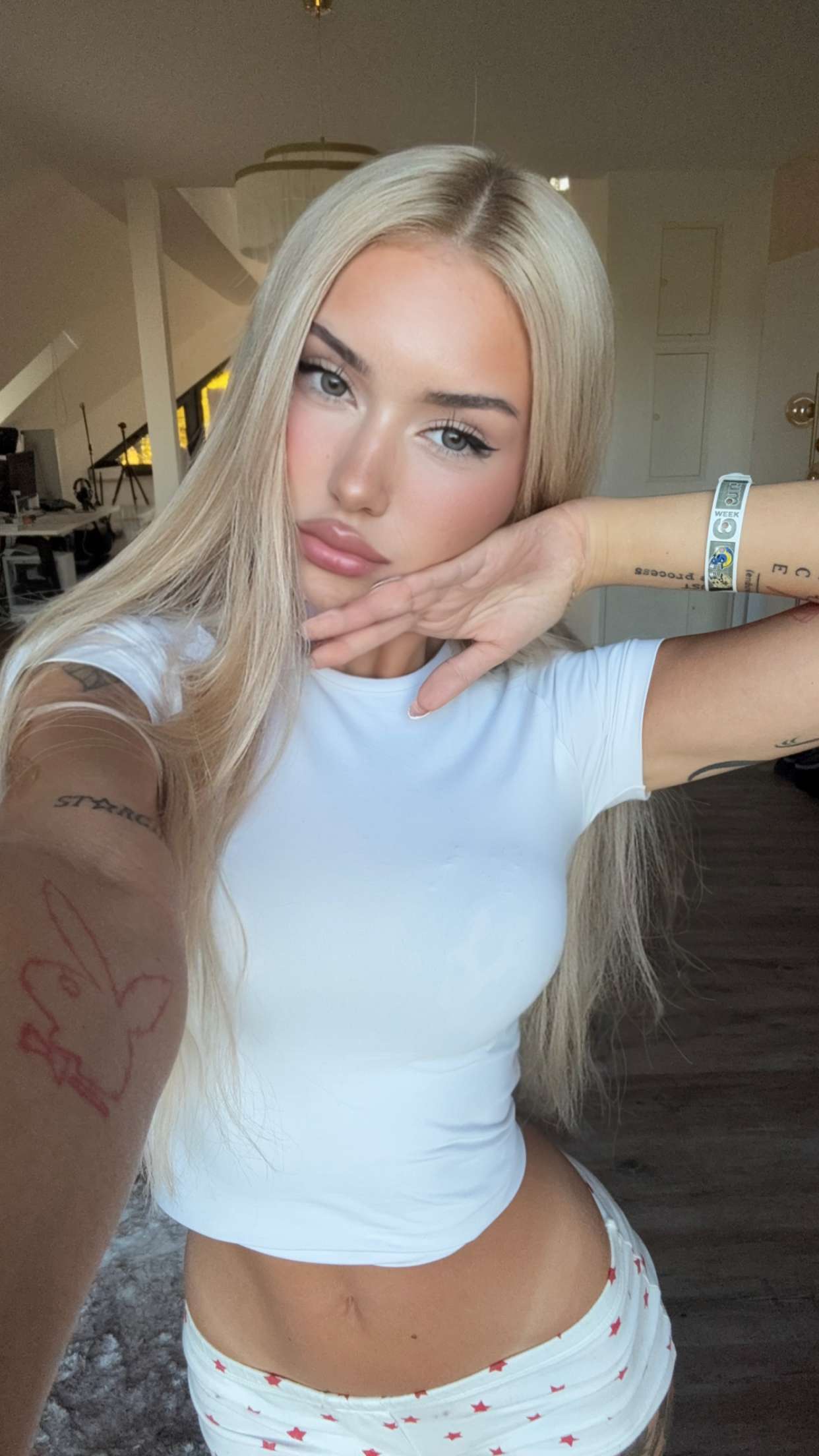 gwendolynceline snapchat image archive image