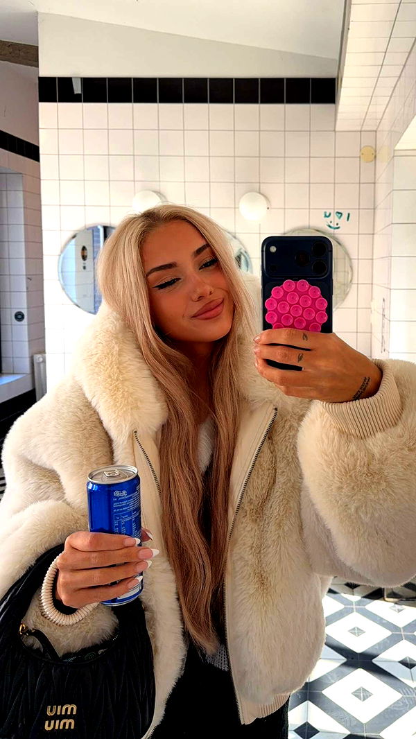 gwendolynceline image ~ Altpins