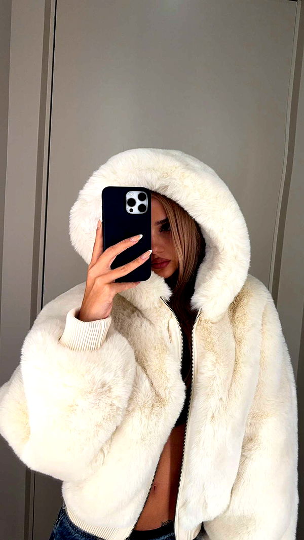 gwendolynceline image ~ Altpins