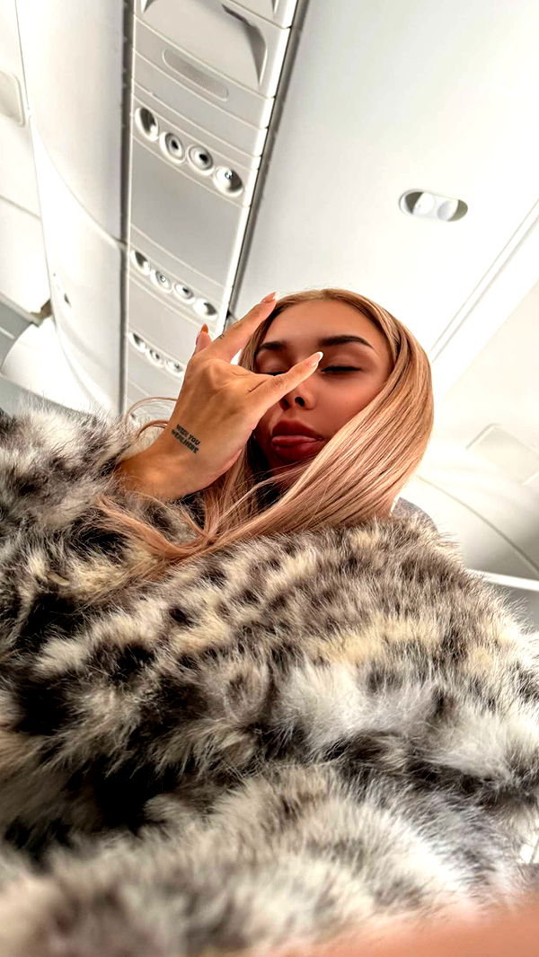 gwendolynceline image ~ Altpins