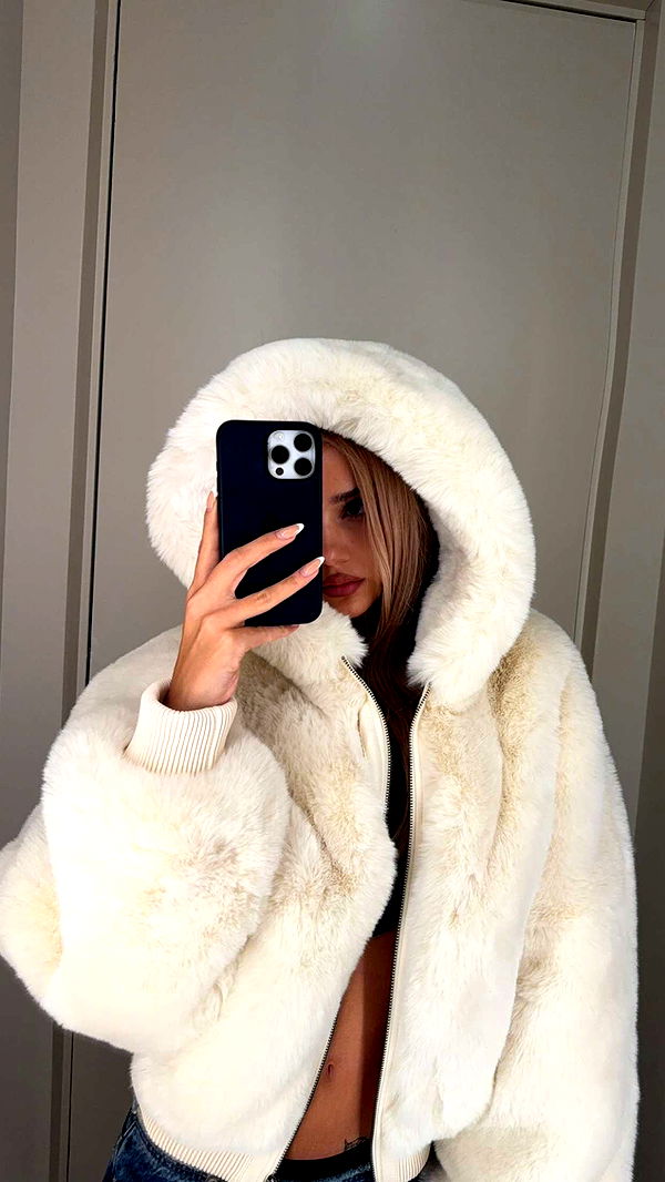 gwendolynceline image ~ Altpins