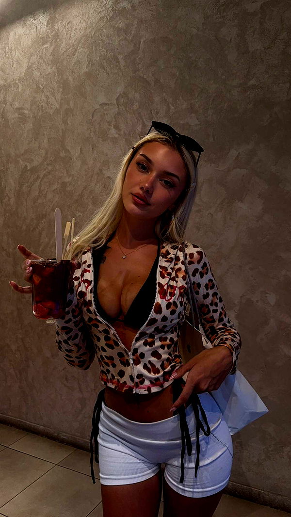 gwendolynceline image ~ Altpins