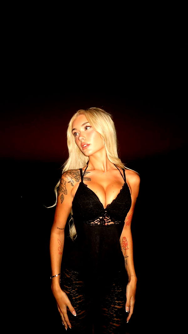 gwendolynceline image ~ Altpins