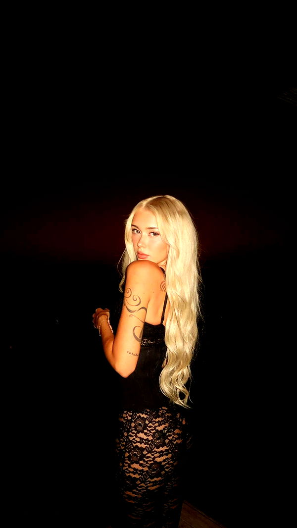 gwendolynceline image ~ Altpins