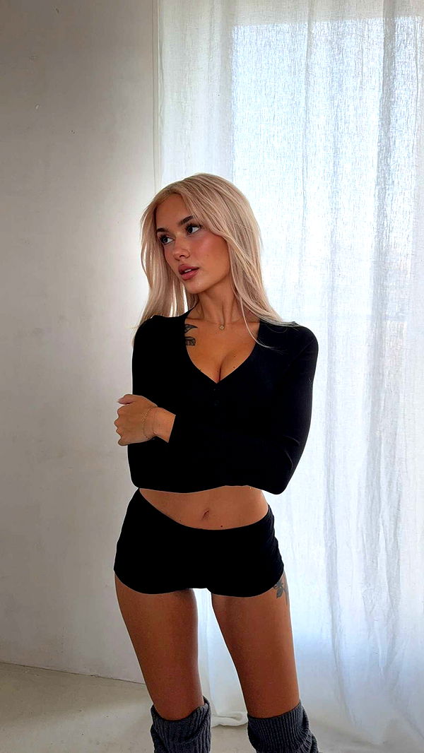 gwendolynceline image ~ Altpins