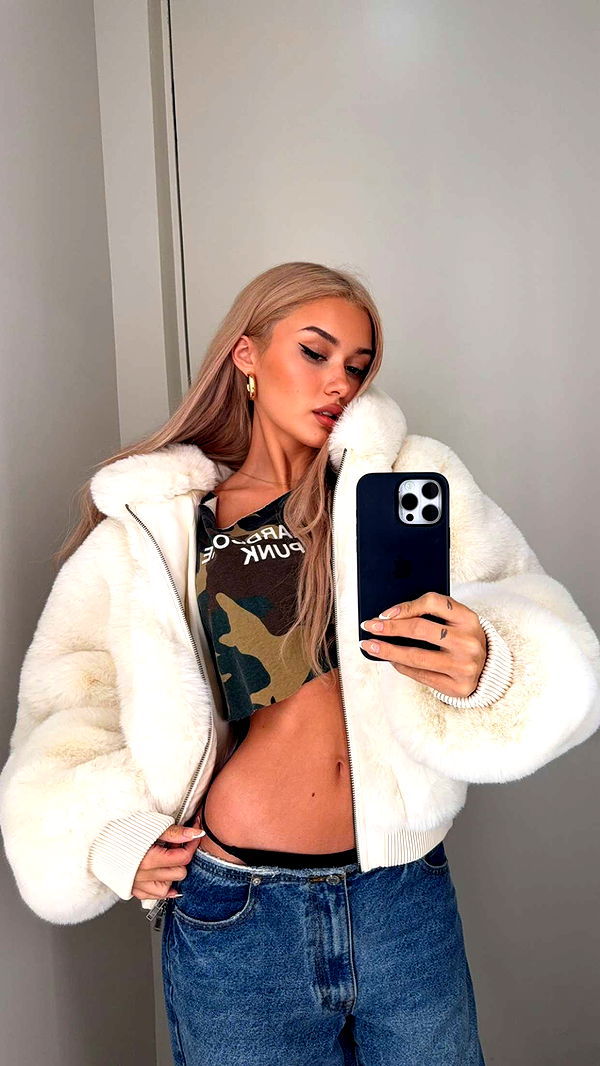 gwendolynceline image ~ Altpins