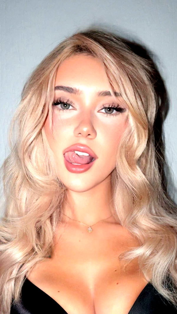 gwendolynceline image ~ Altpins