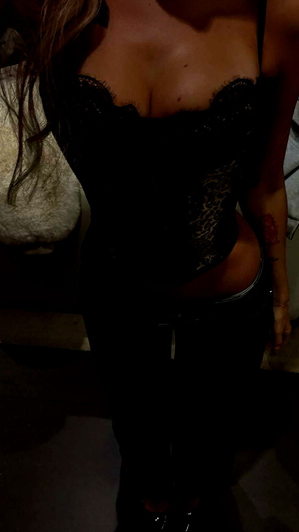 gwendolynceline image ~ Altpins