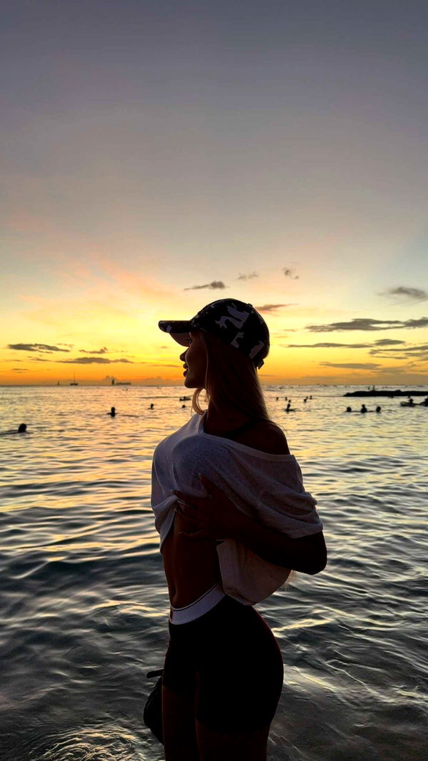 gwendolynceline image ~ Altpins