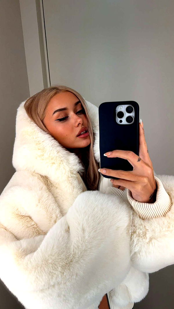 gwendolynceline image ~ Altpins