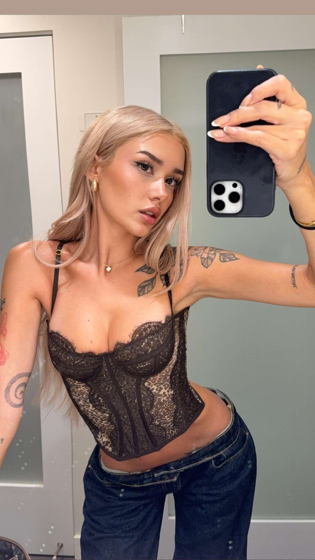 gwendolynceline snapchat image archive image