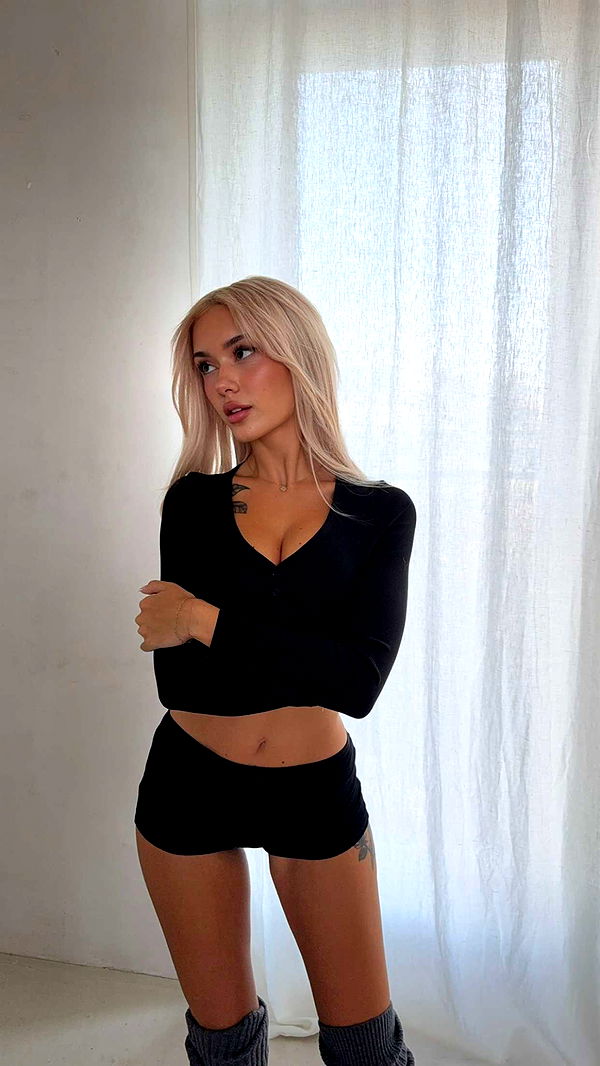 gwendolynceline image ~ Altpins