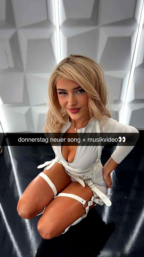 gwendolynceline image ~ Altpins