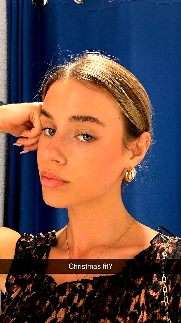 haileygrice snapchat image archive image
