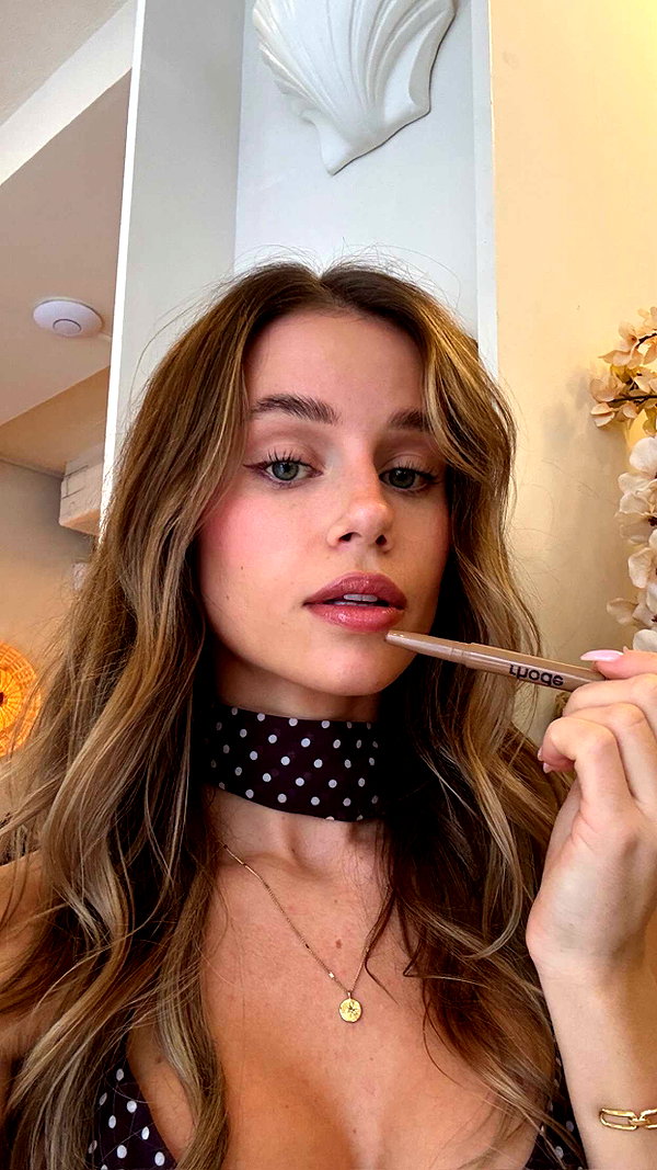 haileygrice snapchat image archive image