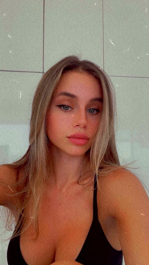 haileygrice snapchat image archive image