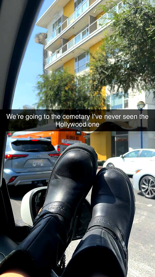 imchloebleu snapchat image archive image
