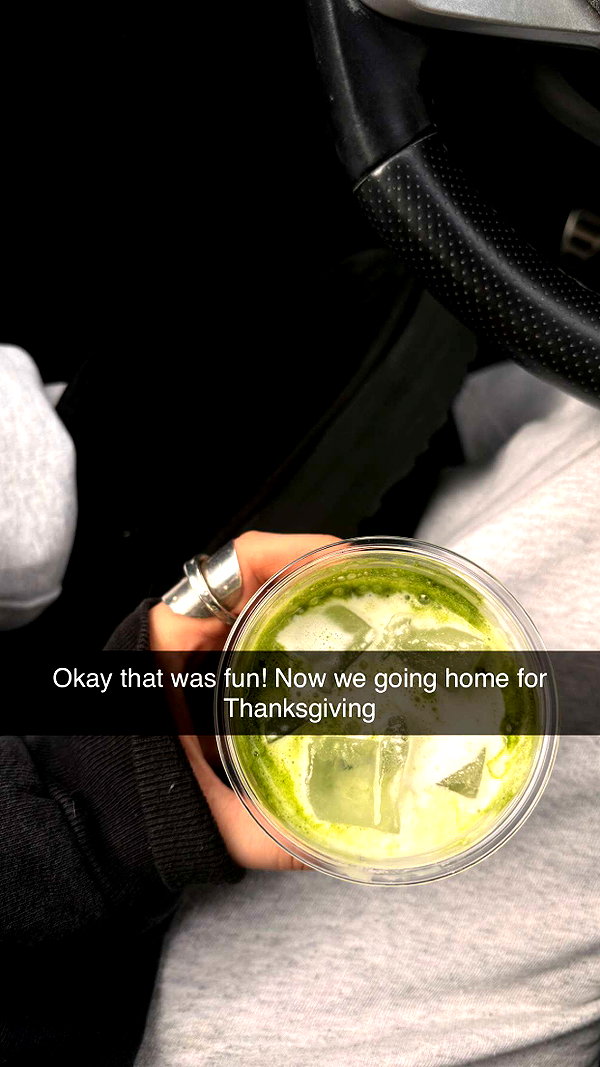 imchloebleu snapchat image archive image