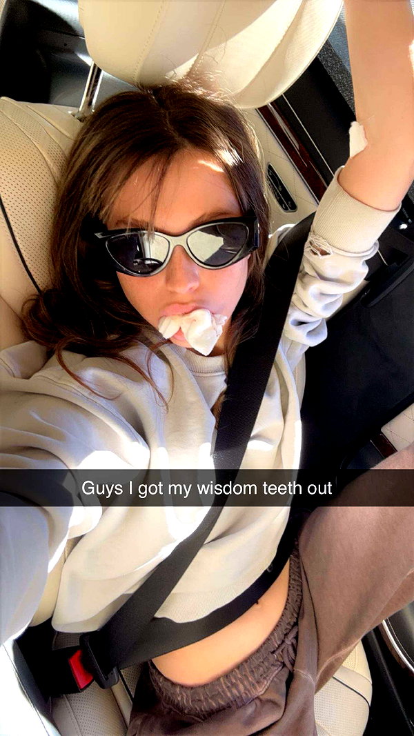 imchloebleu snapchat image archive image