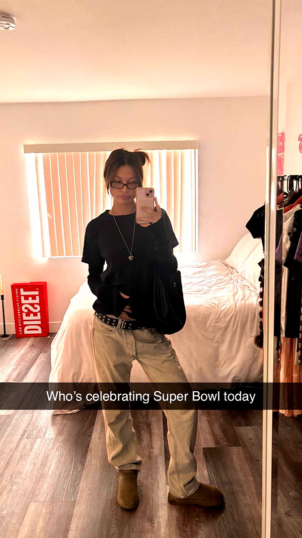 imchloebleu snapchat image archive image