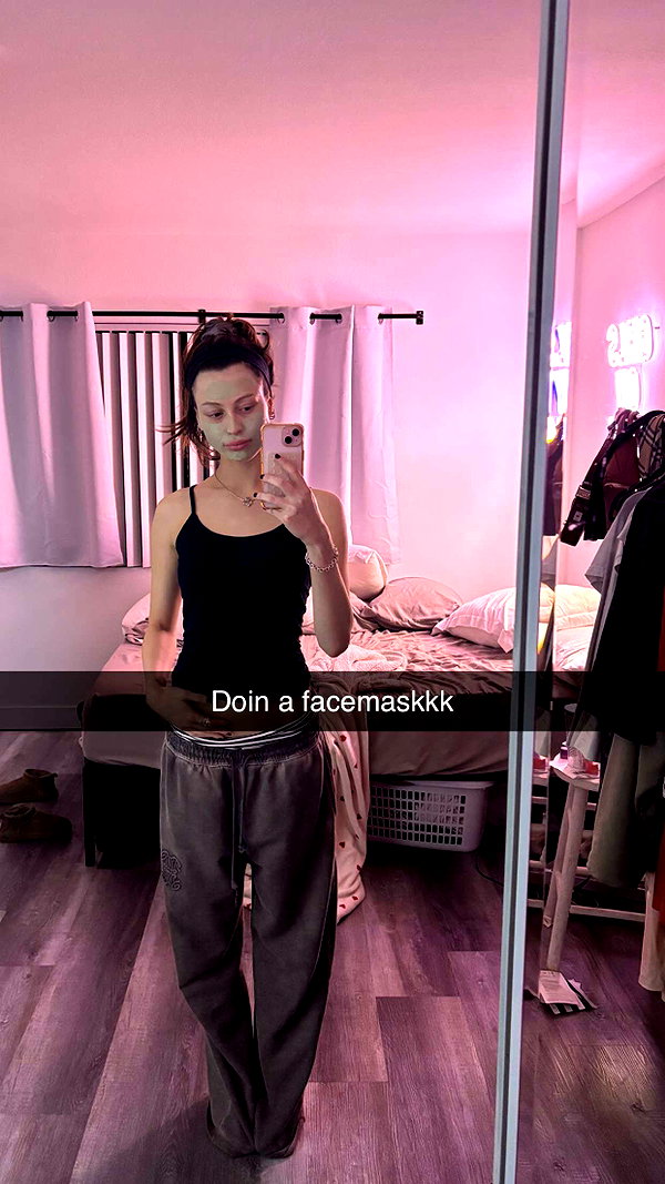 imchloebleu snapchat image archive image