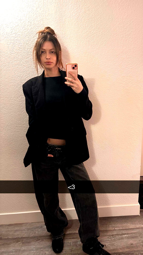 imchloebleu snapchat image archive image