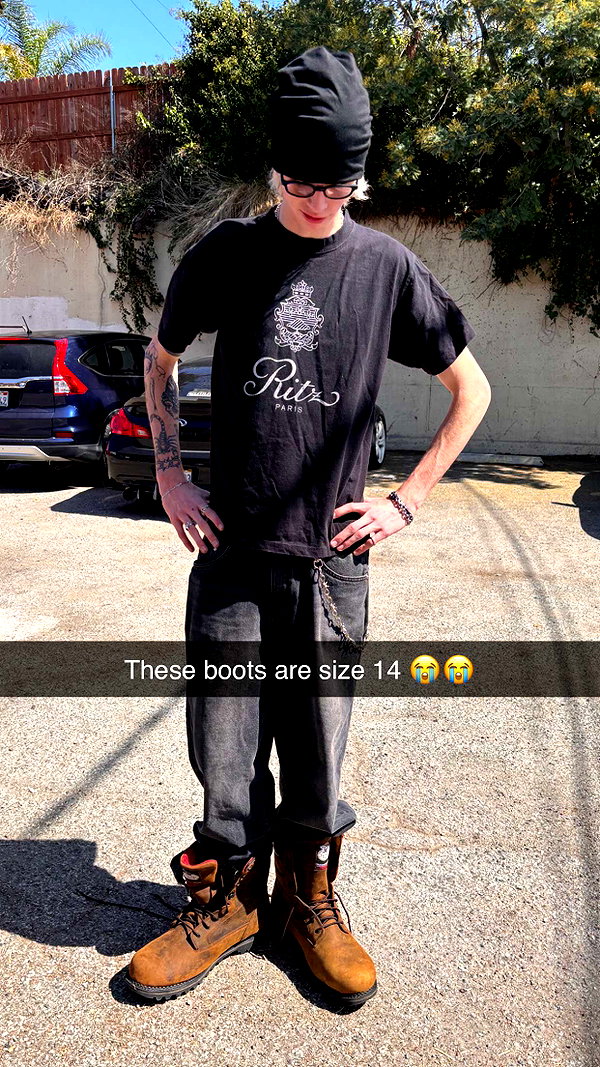 imchloebleu snapchat image archive image