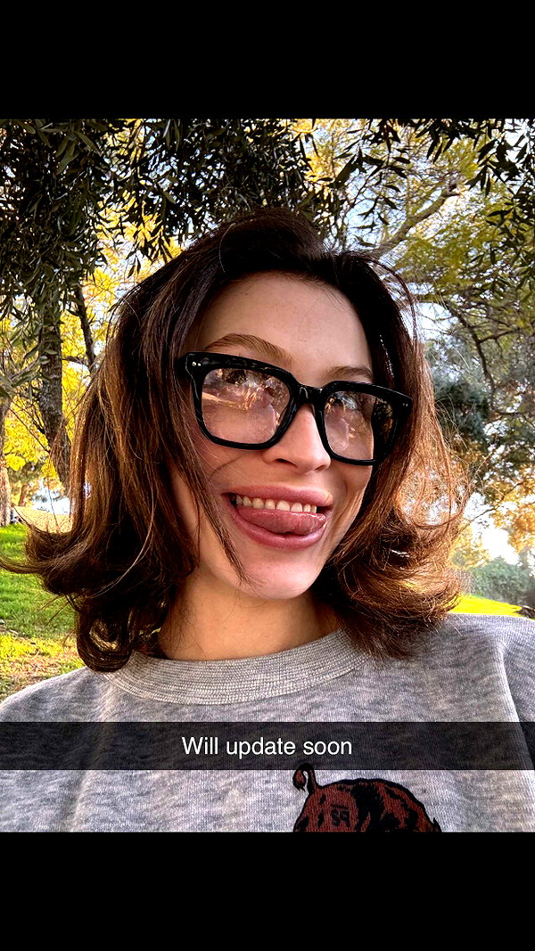 imchloebleu snapchat image archive image