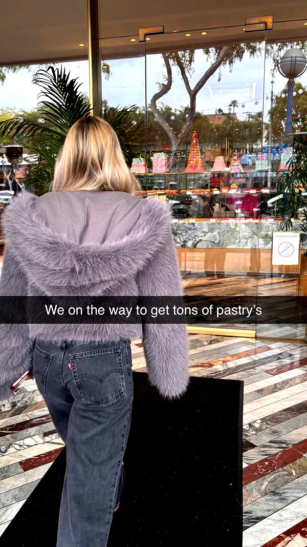 imchloebleu snapchat image archive image