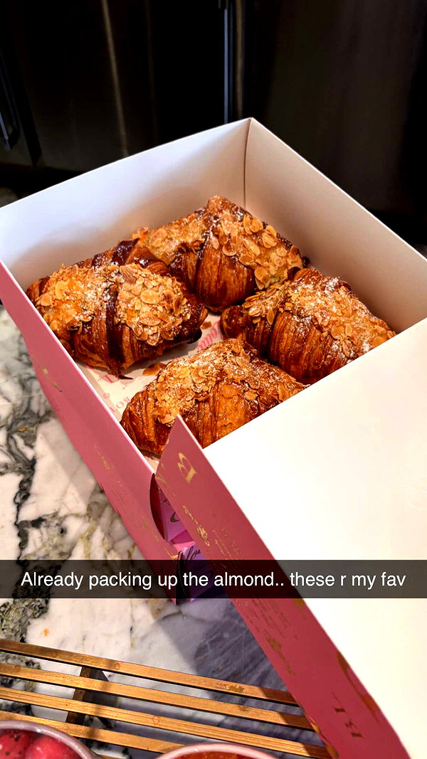 imchloebleu snapchat image archive image