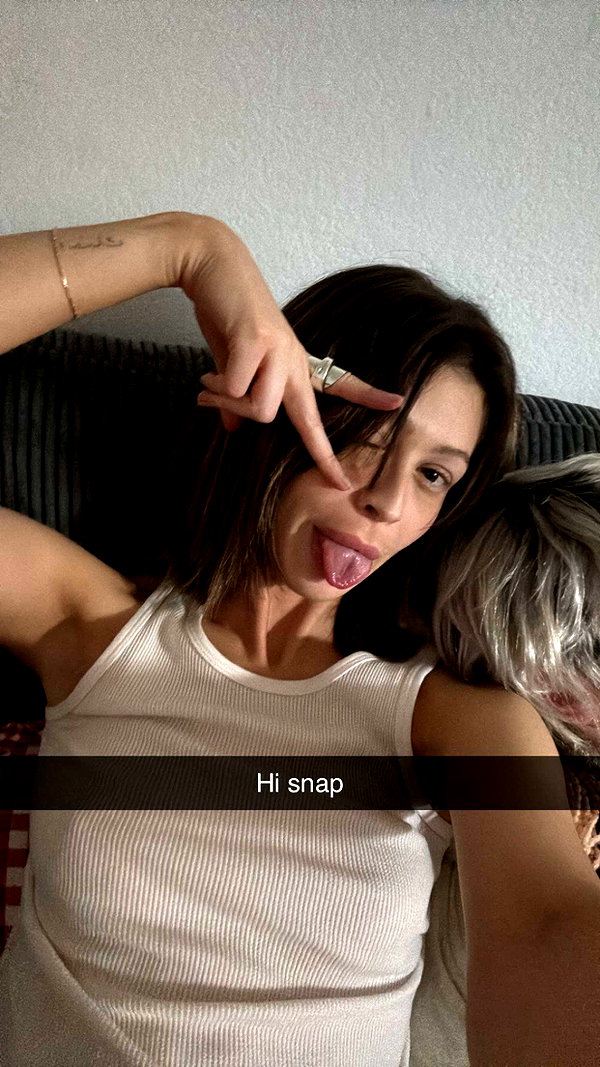 imchloebleu snapchat image archive image