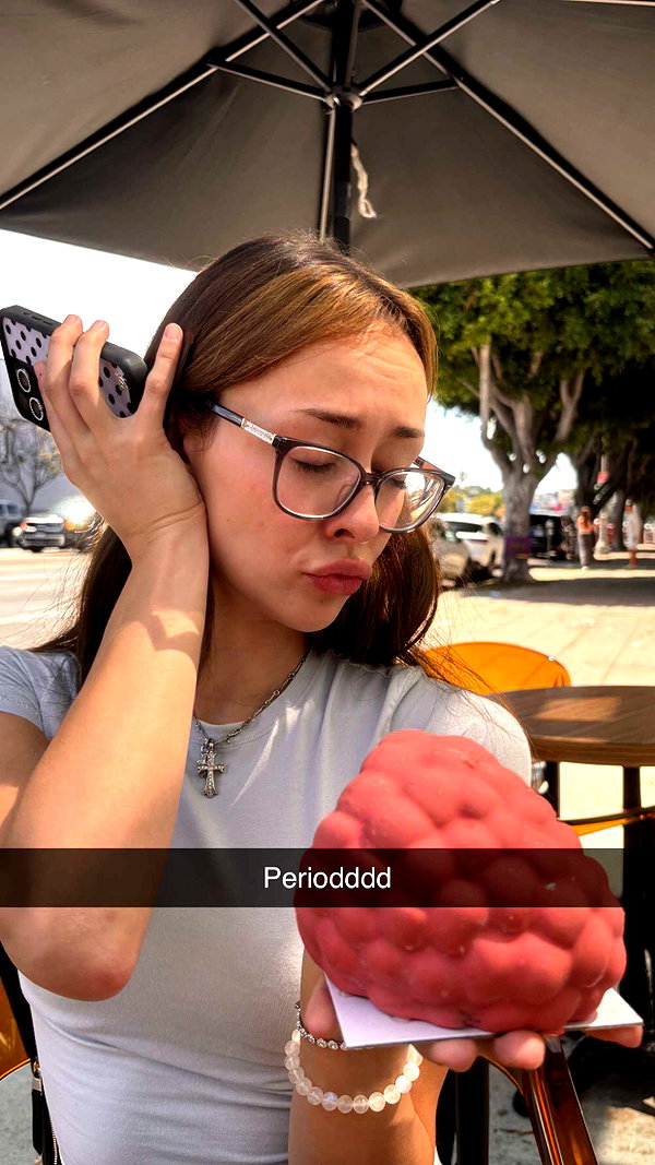 imchloebleu snapchat image archive image