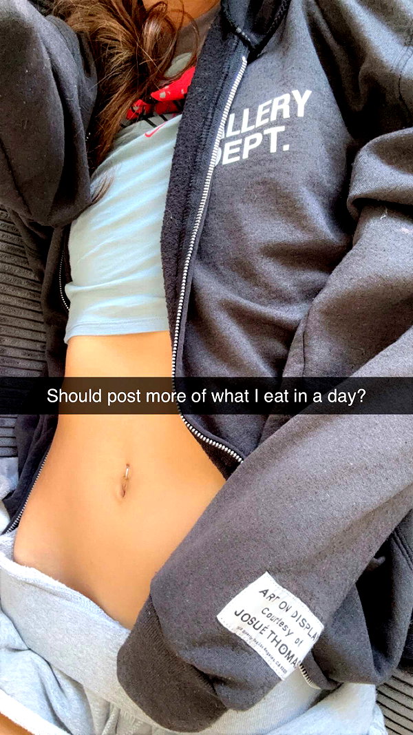 imchloebleu snapchat image archive image