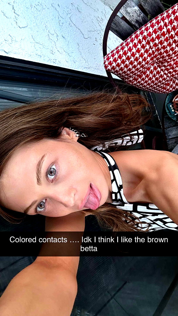 imchloebleu snapchat image archive image