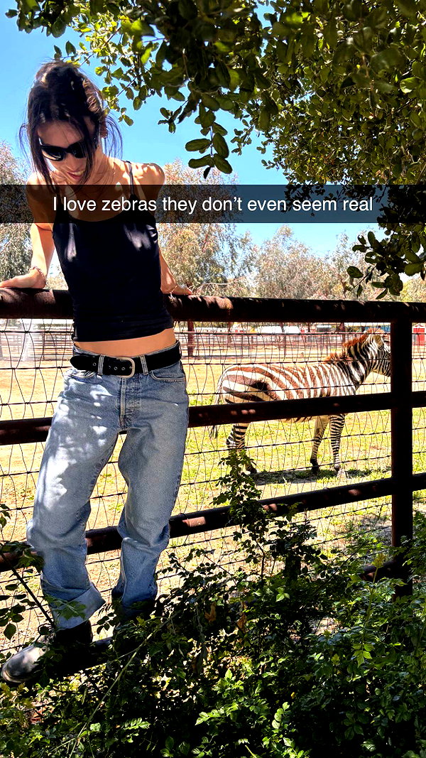 imchloebleu snapchat image archive image