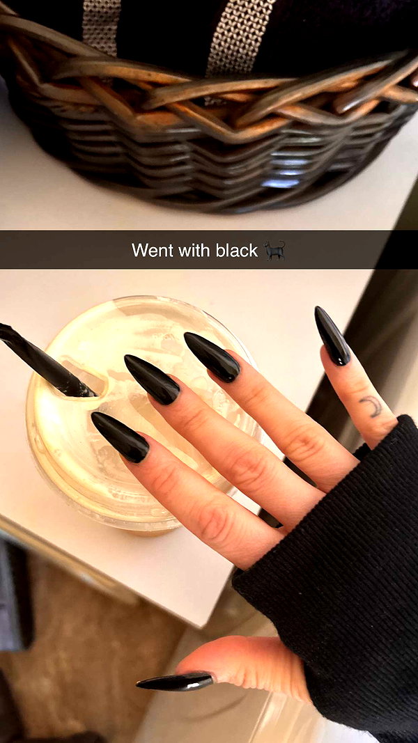 imchloebleu snapchat image archive image