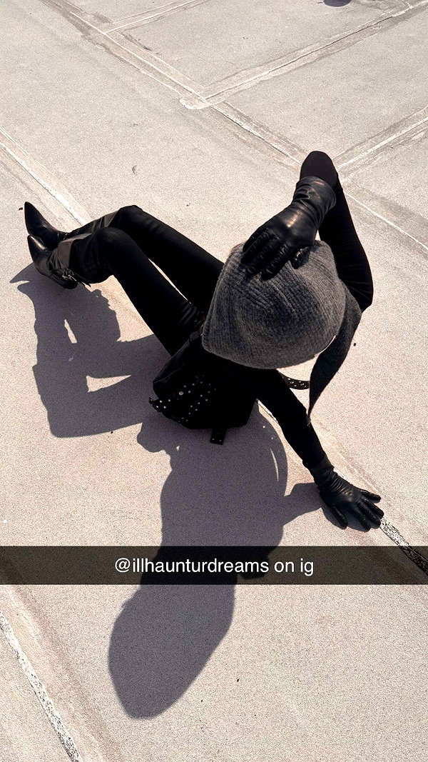 imchloebleu snapchat image archive image