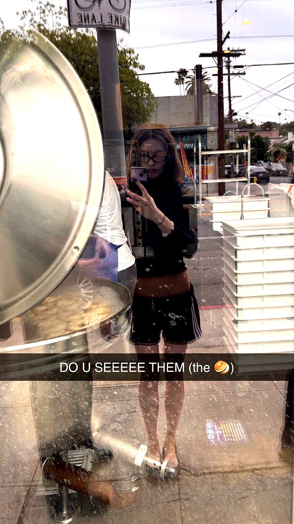 imchloebleu snapchat image archive image