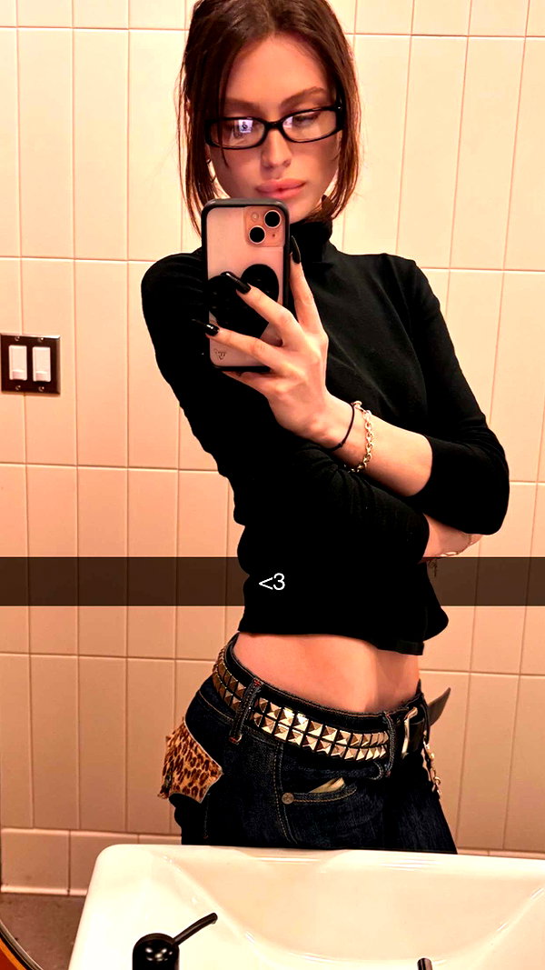 imchloebleu snapchat image archive image