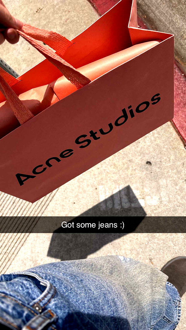 imchloebleu snapchat image archive image