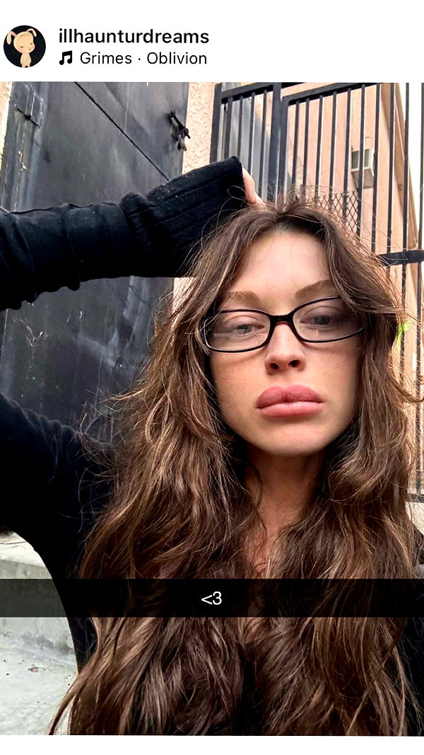 imchloebleu snapchat image archive image